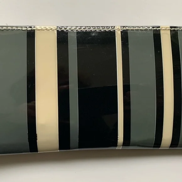 MICHIQUE Handmade Slipper Wallet - Nova Scotia, Canada - Swarovski Crystals - Picture 2 of 5